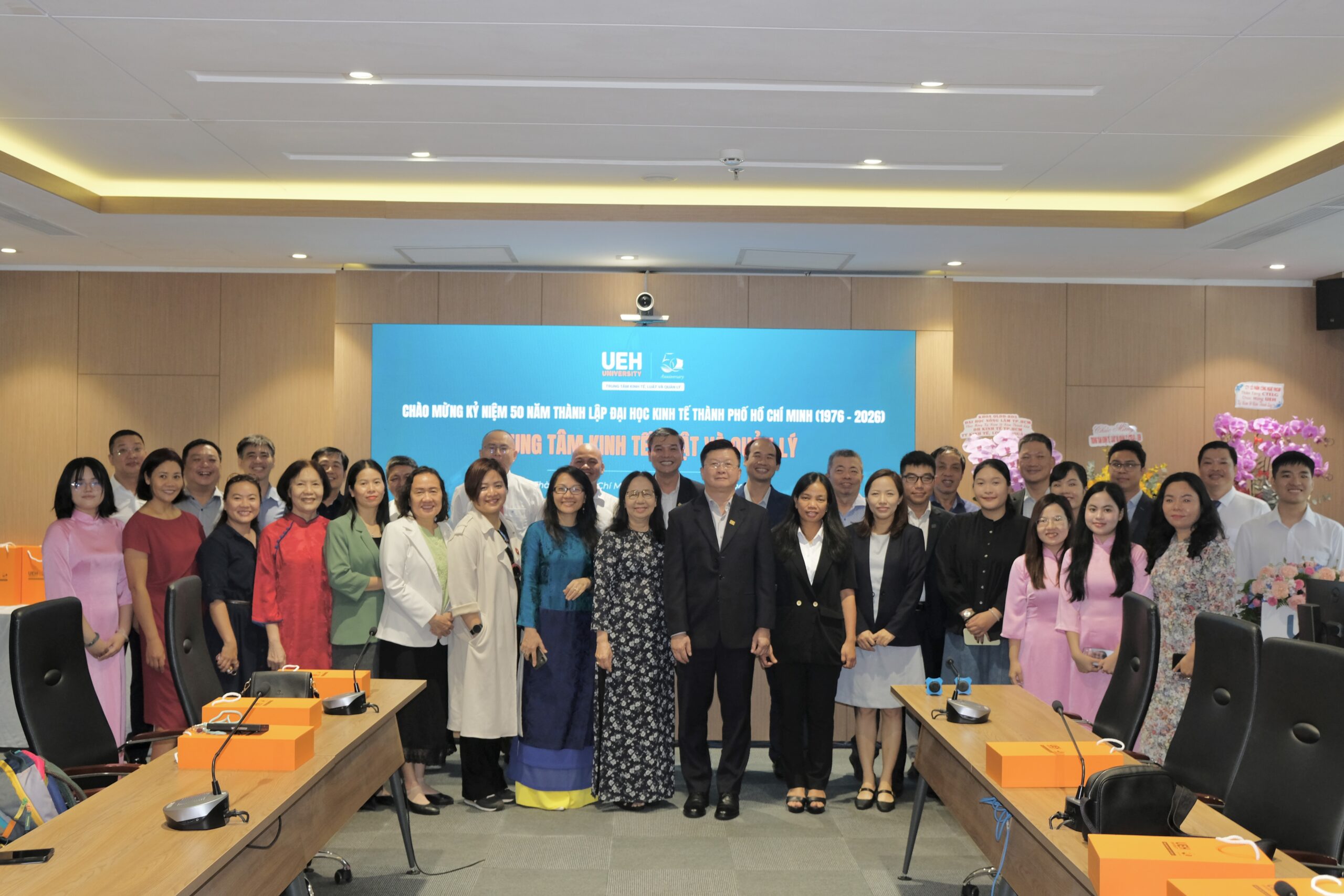 Dấu ấn họp mặt 50 năm UEH <br> Nhìn lại hành trình, tri ân đồng hành, kết nối tương lai
